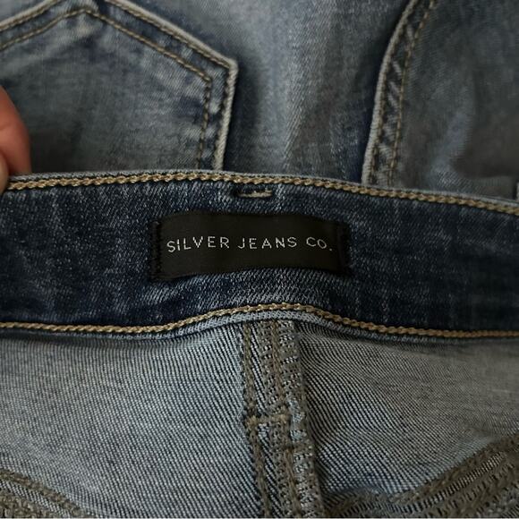 Silver Jeans Co Mid Rise Boot Cut Denim Blue Jeans - Picture 5 of 6